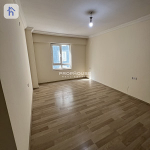 Elegant 3 BR Apartment with Ample Space Image 6