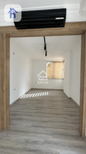Corner Apartment Image 5