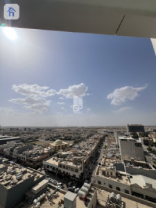 Bright and airy apartment in a prime location image 6