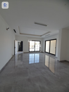 Commercial House (242m²) Image 5