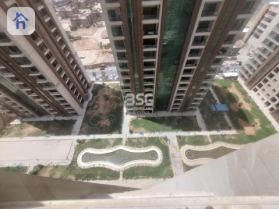 Modern 2BR Apartment in Eskan Towers Image 7