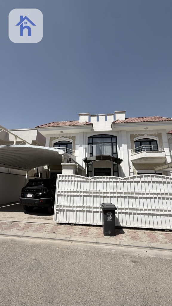Spacious Villa: 5 Bedrooms