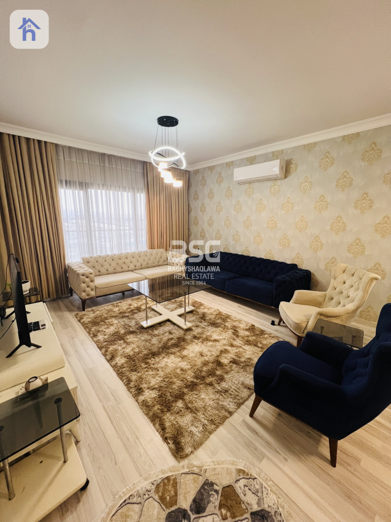 Furnished 2-Bedroom Apartment with Amazing Views