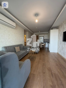 Cozy 2-Bedroom Apartment with Stunning Views image 1