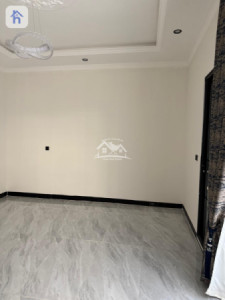 Spacious House in Erbil, 5 Bedrooms image 9