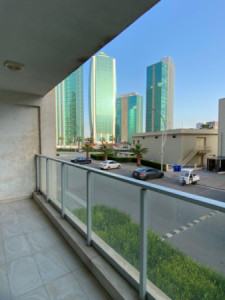 Elegant Apartment in Empire Wings Image 10