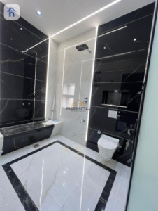 منزل مقابل الحديقة للبيع image 2