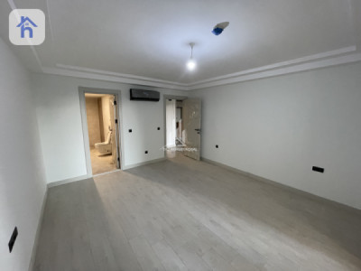Modern 1-bedroom apartment in Rami Towers Image 4