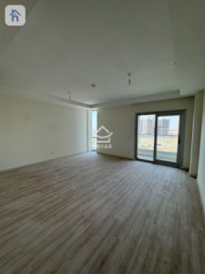 Large 4-Bedroom Apartment For Rent image 2