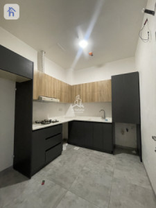Modern Apartment image 6