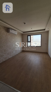 Cozy 2-Bedroom Apartment in Peshang Towers Image 4