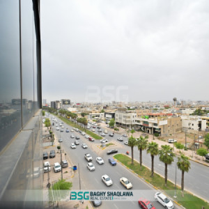 Building for sale on a main 60-meter street opposite the Yellow Hall Resim 3