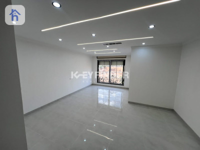Modern House in Sarbasti image 2