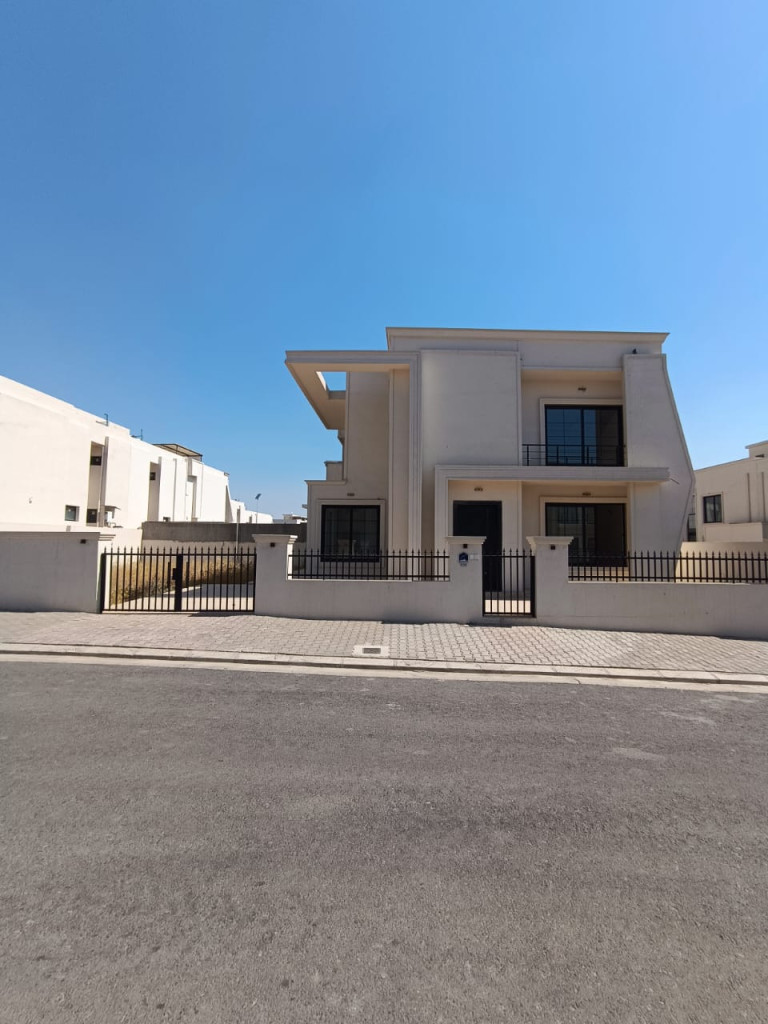 Spacious House in Slava City 2 Resim 2