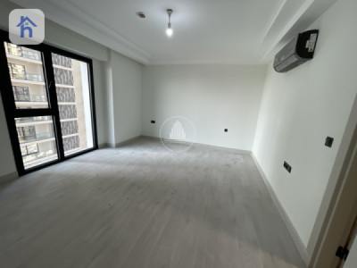 Spacious One Bedroom Apartment image 2