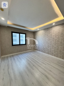 شوقەیەکی فراوانی ٣ ژووری نوستن وێنە 8