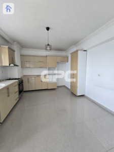 Modern Apartment with 3 Bedrooms image 2