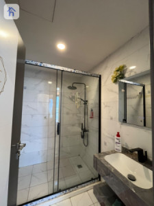 Luxurious Apartment in Life Towers image 14