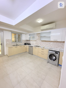 Modern 2 Bedroom Apartment in Empire Wings image 2