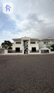 Modern House image 1