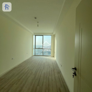 Spacious Apartment in Empire Square Resim 4