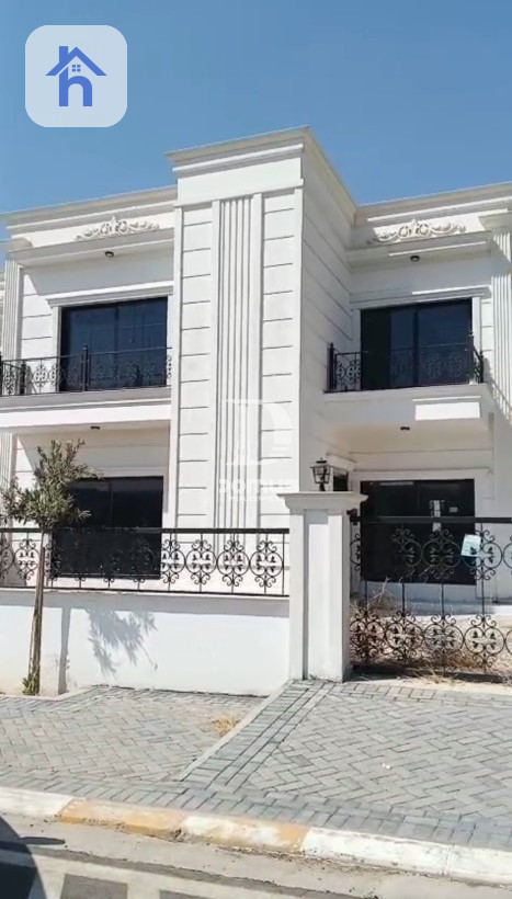 Corner Commercial House