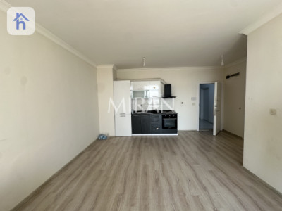 Modern Apartment image 2