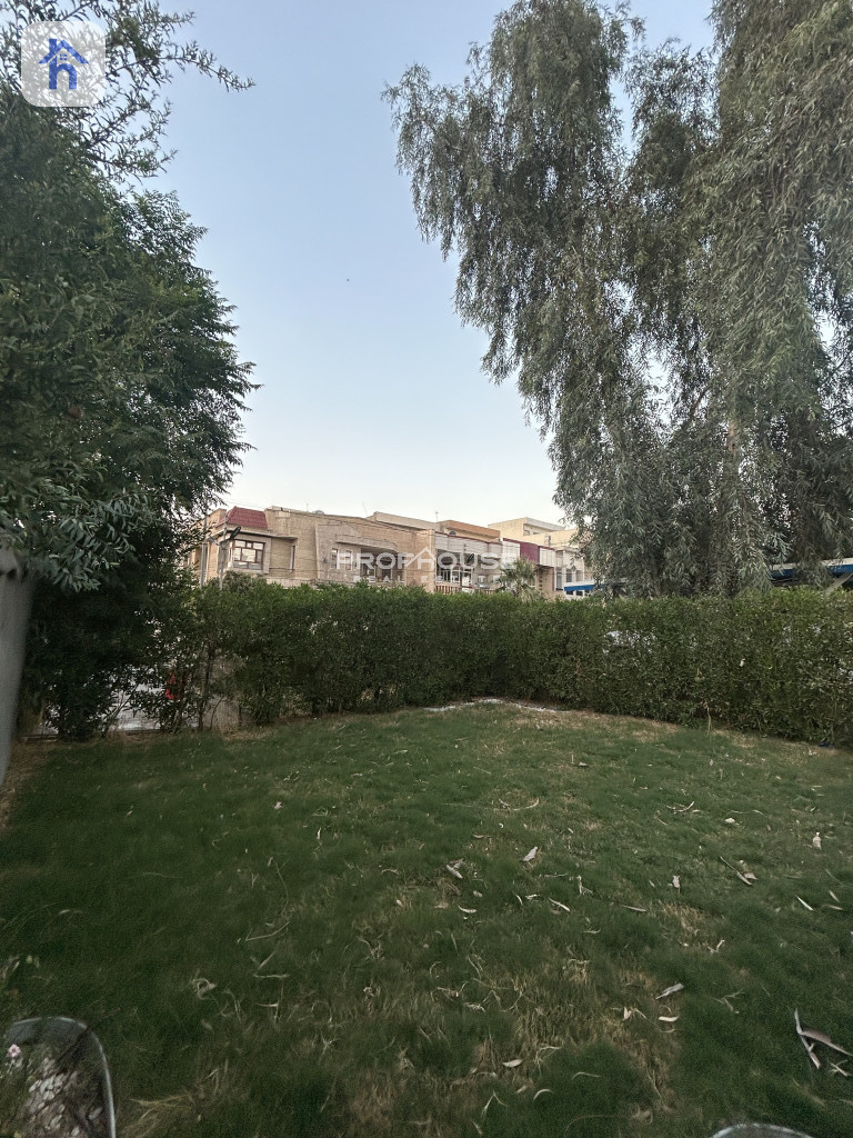 House Opposite Garden Image 2
