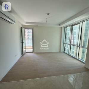 11th Floor Apartment with Stunning Views Image 3