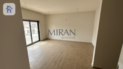 Spacious house in Mass Village Resim 8