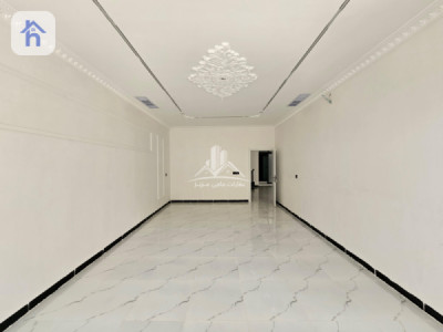 Modern House with 4 Bedrooms Image 8