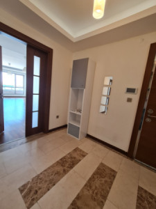 Elegant 3-Bedroom Apartment for Rent Resim 13