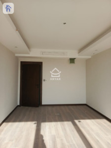 Luxurious 4 Bedroom Apartment in Sky Towers Image 9