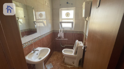 Spacious house in Italian Village 1 Image 21