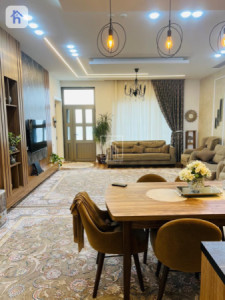 Large House with 4 Bedrooms Image 4