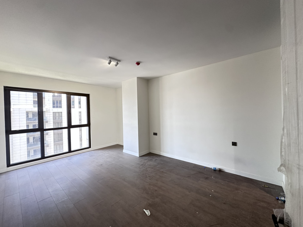 Spacious Apartment with Stunning Views Resim 2