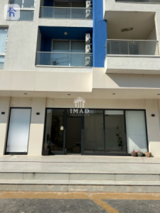 Shop (55m²) image 1