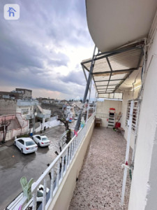 Three Floor House Image 12