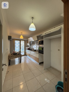 Spacious Apartment in Prime Location Image 4