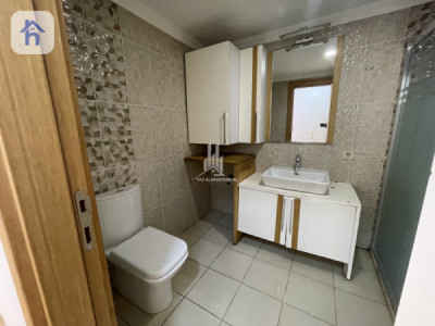 Modern 3 Bedroom Apartment for Rent Image 11