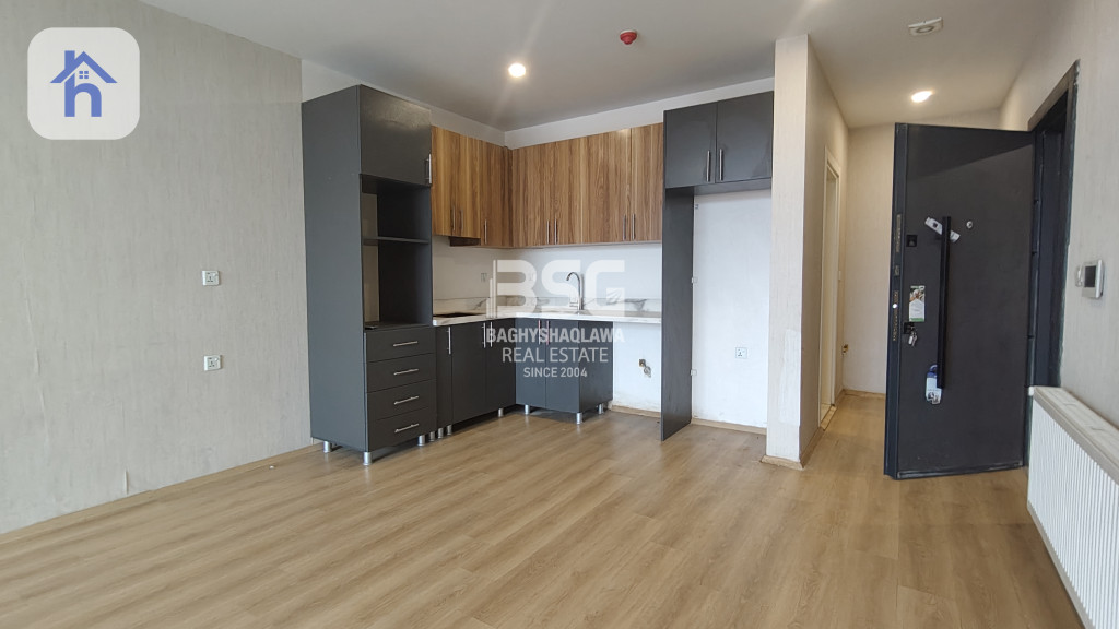 Studio apartment in White Towers