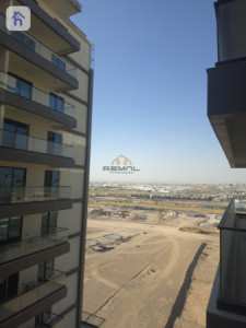 A 1+1 apartment for rent in Green world image 7