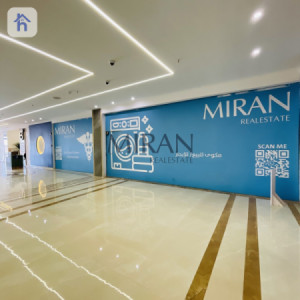 Spacious Commercial Property Resim 3