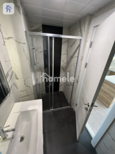 Modern Studio Apartment Image 4