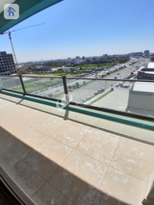 Modern Apartment Image 7