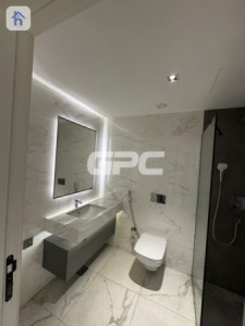 Modern one-bedroom apartment Image 5
