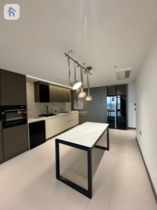 Spacious 3-Bedroom Apartment with Stunning Views image 1