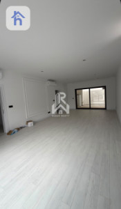 Modern House image 4