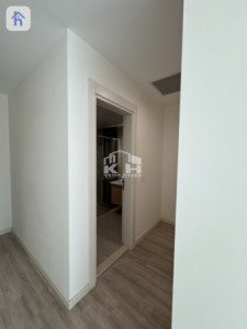 Apartment in Cash Image 7