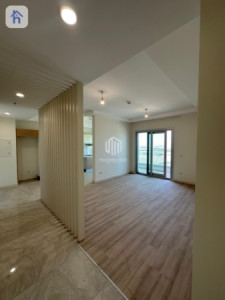 Elegant Apartment with 2 Bedrooms image 2